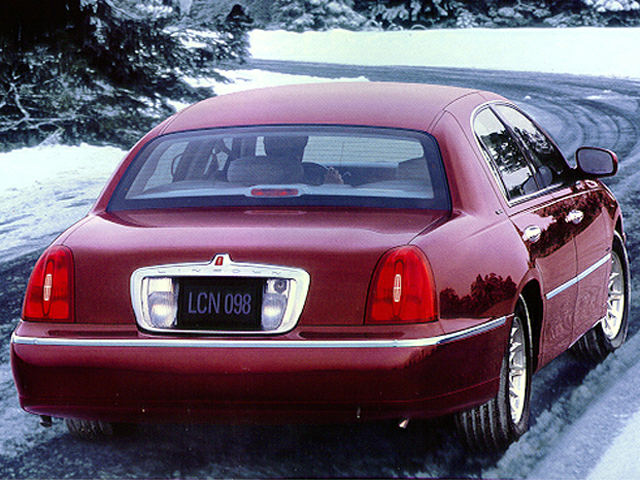 lincoln town car 1999