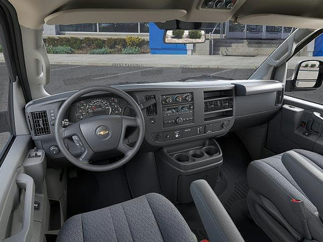 2025 Chevrolet Express 3500