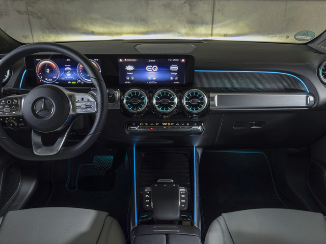 2022 Mercedes-Benz EQB 300