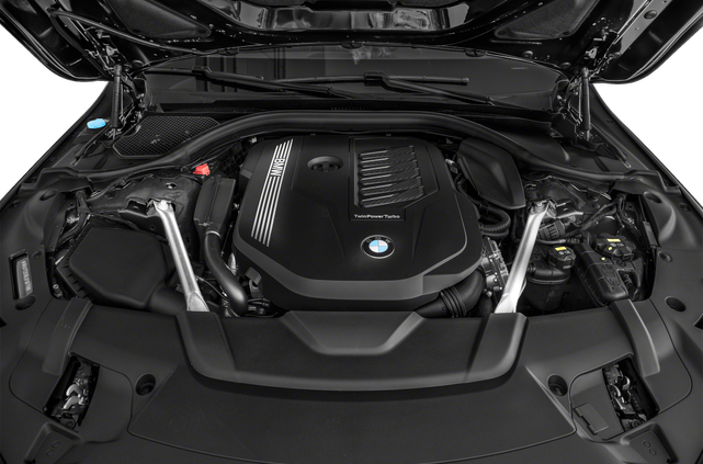 2022 BMW 740