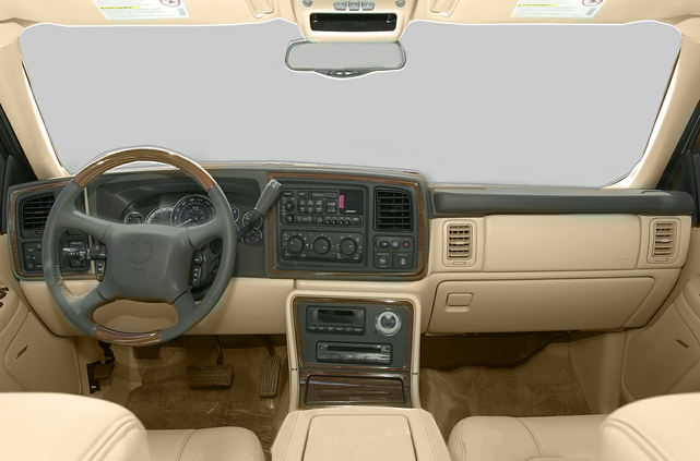 2002 Cadillac Escalade EXT Specs, Price, MPG & Reviews | Cars.com