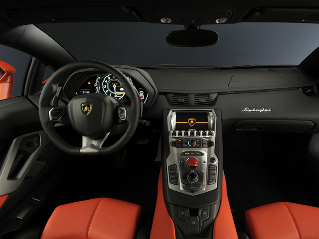2016 Lamborghini Aventador