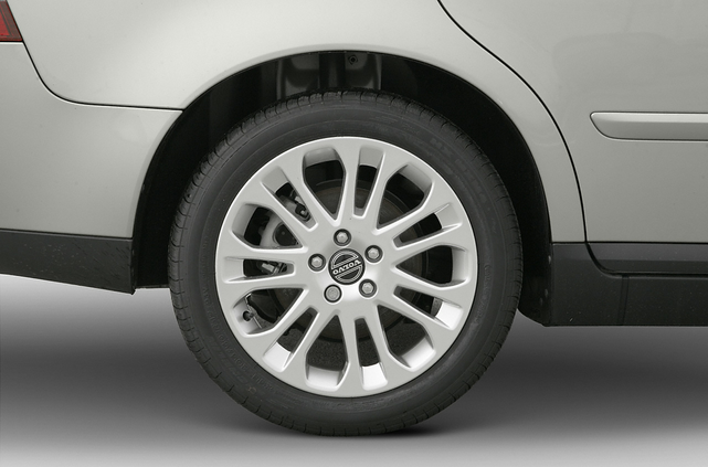 2005 Volvo S40