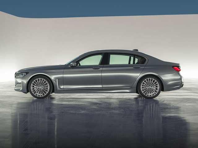 2020 BMW 740