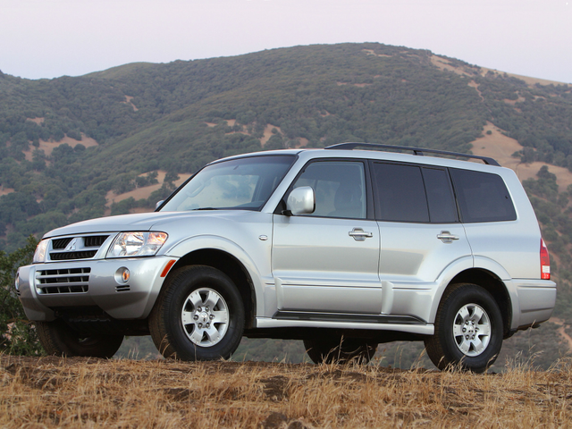 2005 Mitsubishi Montero