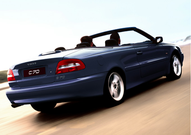 2004 Volvo C70 Specs, Price, MPG u0026 Reviews  Cars.com