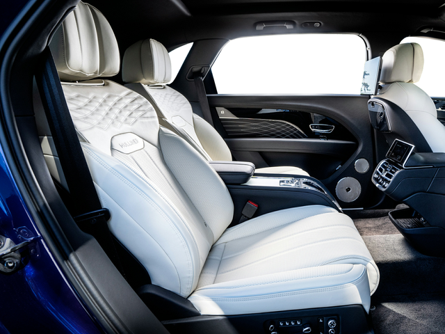 2024 Bentley Bentayga EWB