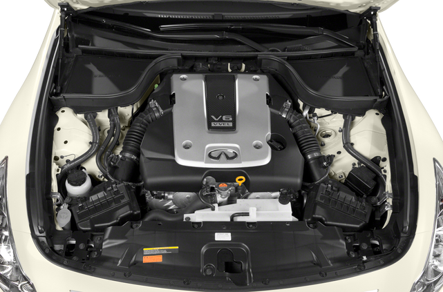 2015 INFINITI Q40