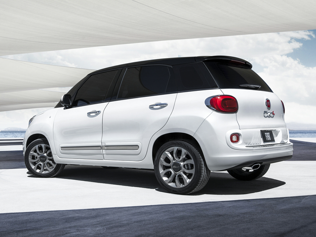 2016 FIAT 500L Review & Ratings