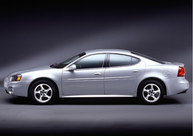 Pontiac Grand Prix (2005) - pictures, information & specs