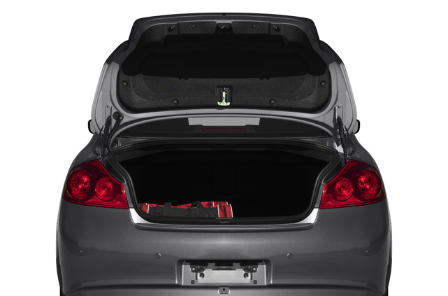 2011 INFINITI G25x