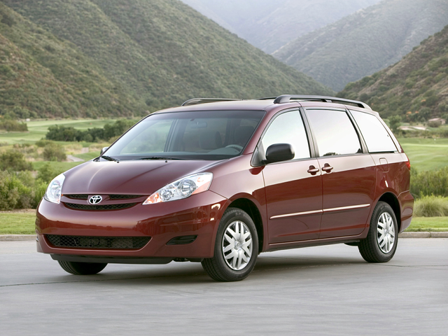 2010 Toyota Sienna - Specs, Prices, MPG, Reviews & Photos | Cars.com