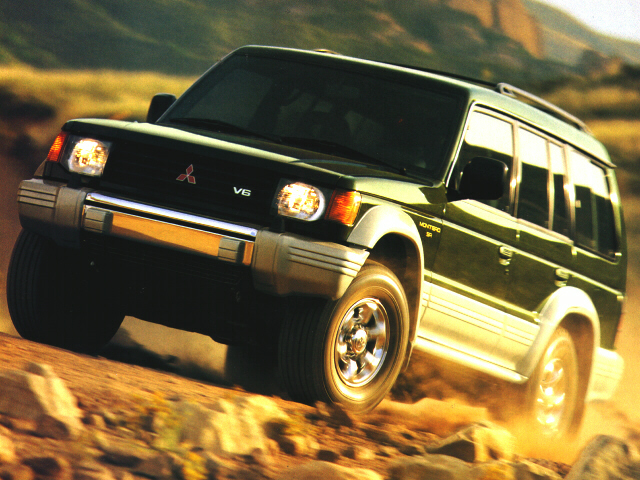 Mitsubishi Montero SR - Photos, News, Reviews, Specs, Car listings