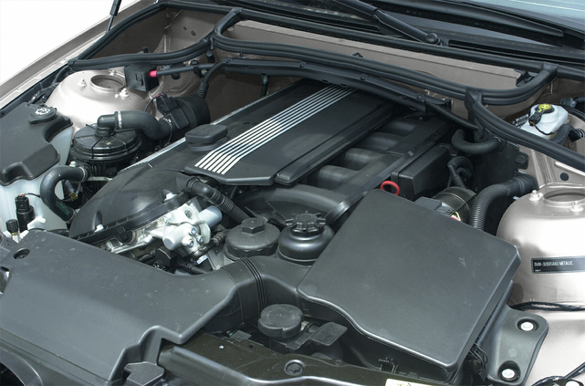 2004 BMW 325