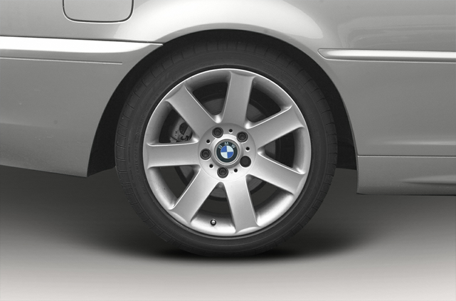 2004 BMW 325