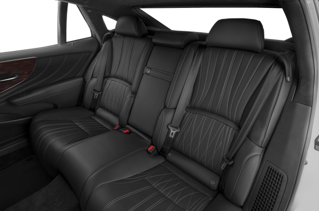 2022 Lexus LS 500h
