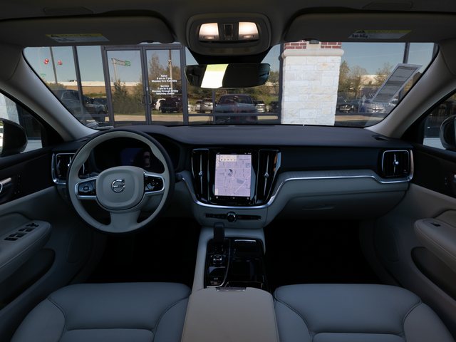 2023 Volvo S60 Recharge Plug-In Hybrid