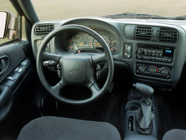 2002 Chevrolet Blazer LS 4x4 