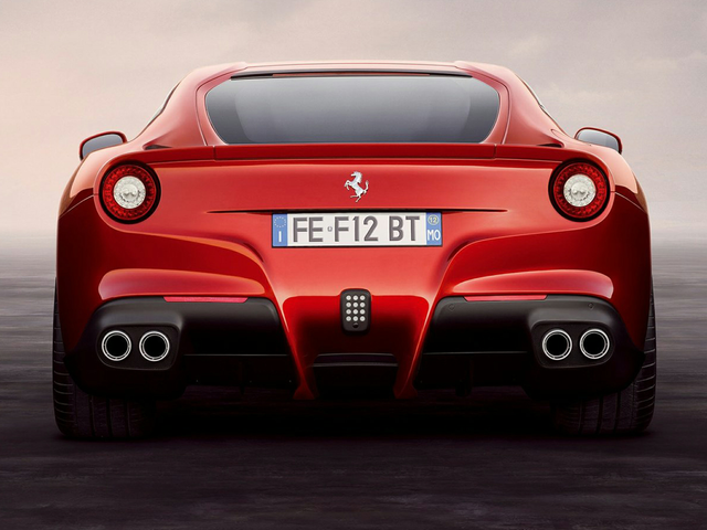 2015 Ferrari F12berlinetta Specs, Price, MPG & Reviews