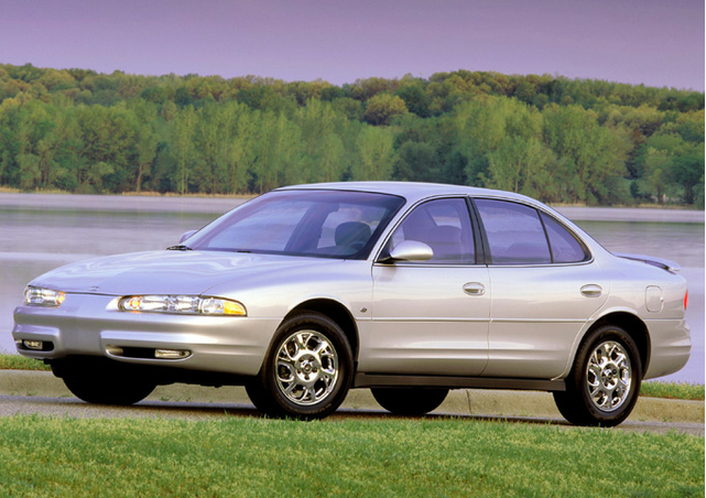 2001 Oldsmobile Intrigue - Specs, Prices, MPG, Reviews & Photos | Cars.com