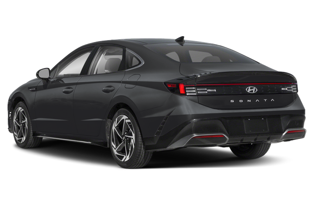 2025 Hyundai Sonata profile photo illustrating the sedan’s stance and modern styling