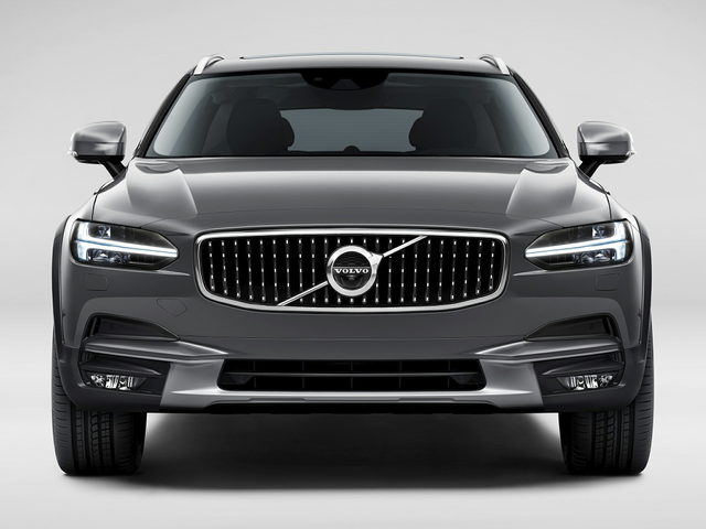 2017 Volvo V90 Cross Country