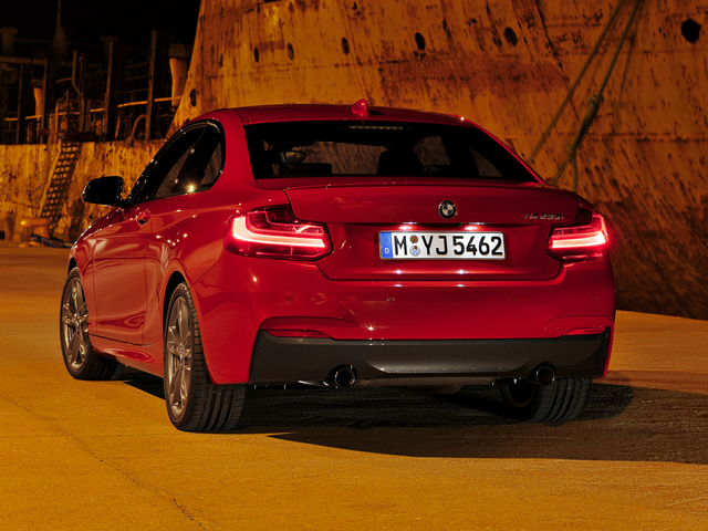 2016 BMW M235