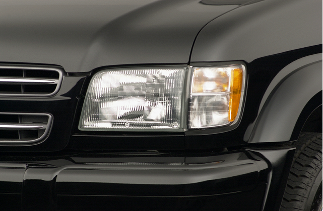 2001 Isuzu Trooper