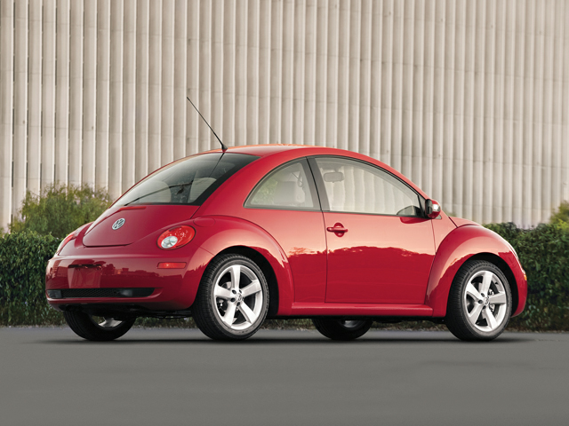 2009 Volkswagen New Beetle Specs, Price, MPG & Reviews