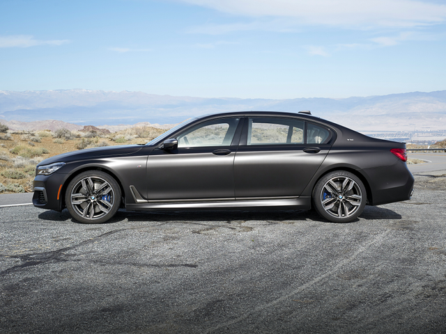 2020 BMW M760