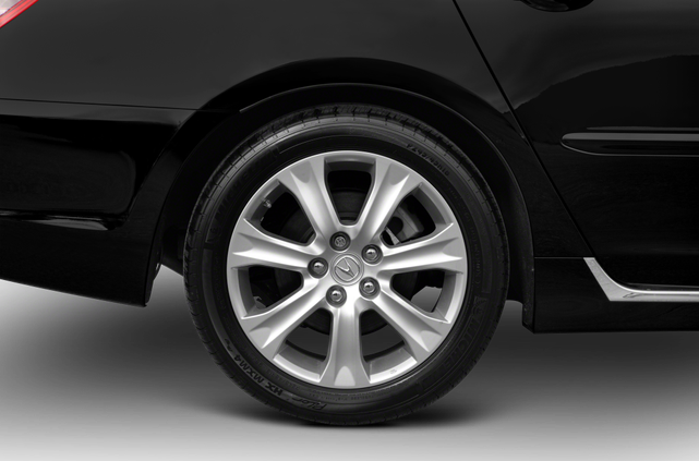 2012 Acura RL