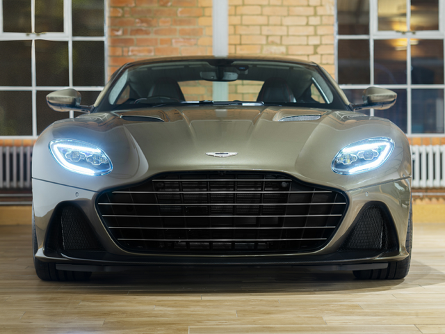 2020 Aston Martin DBS