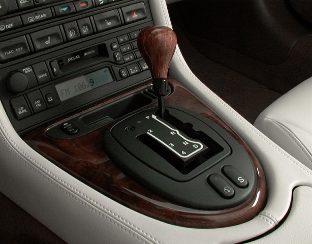 2000 Jaguar XK8