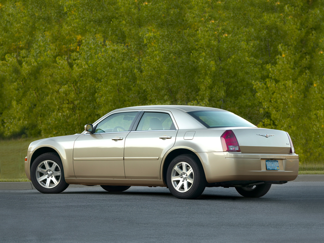 2009 Chrysler 300 - Specs, Prices, MPG, Reviews & Photos | Cars.com