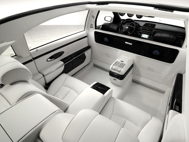 2010 Maybach Landaulet