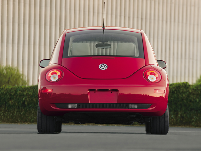 2008 Volkswagen New Beetle Specs, Price, MPG & Reviews