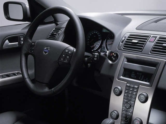 2006 Volvo V50 Specs, Price, MPG & Reviews