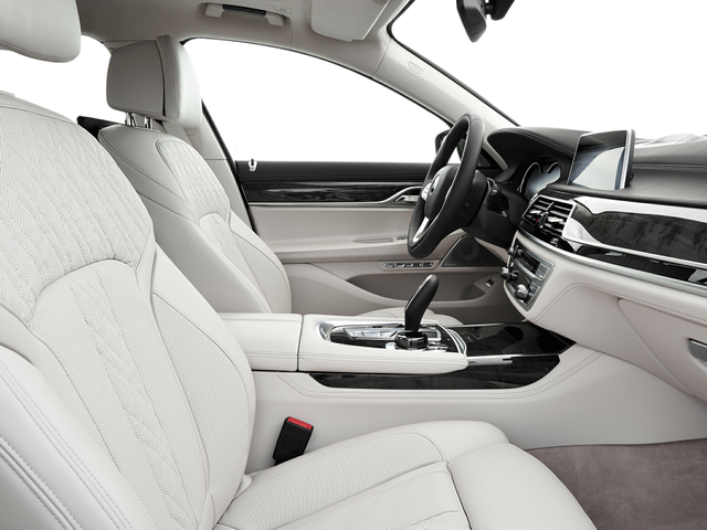 2017 BMW 750