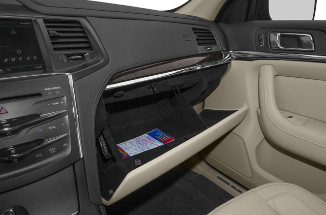 2014 Lincoln MKS