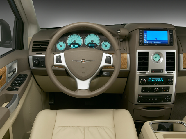 2010 Chrysler Town & Country