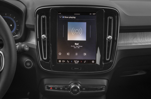2023 Volvo XC40