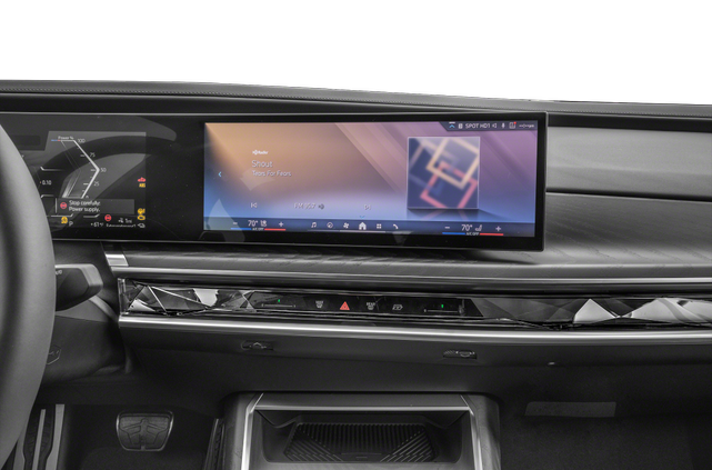 2025 BMW 750e