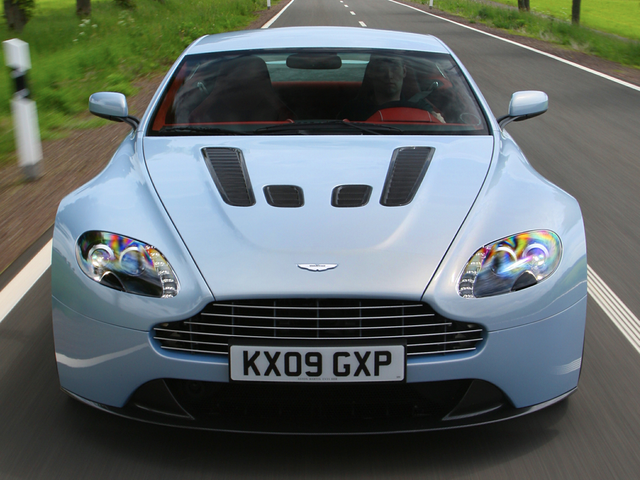 2013 Aston Martin V12 Vantage