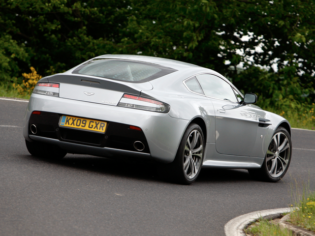 2013 Aston Martin V12 Vantage