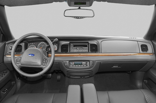 2004 Ford Crown Victoria
