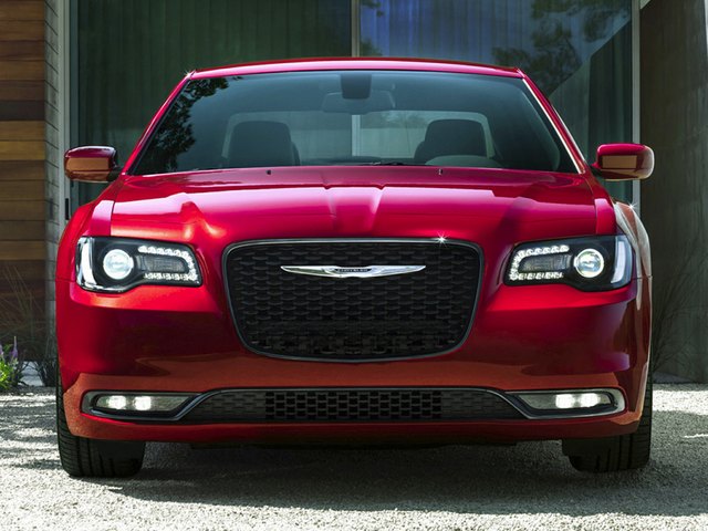 2019 Chrysler 300 Specs Price Mpg And Reviews