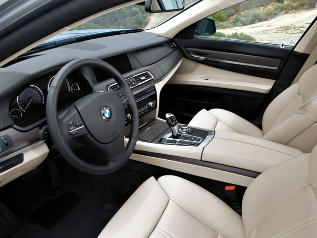 2012 BMW ActiveHybrid 750