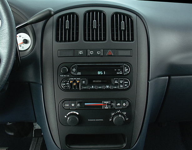 2001 Chrysler Voyager