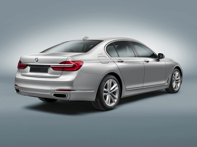 2018 BMW 740e