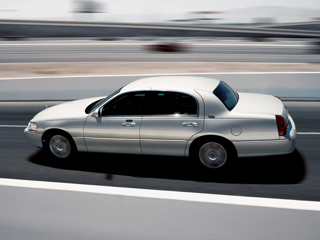 2011 Lincoln Town Car